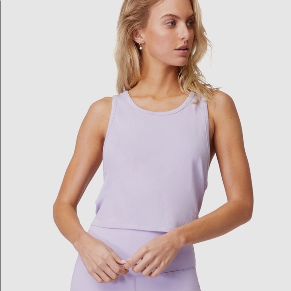 lurv spirit flow tank NWT medium